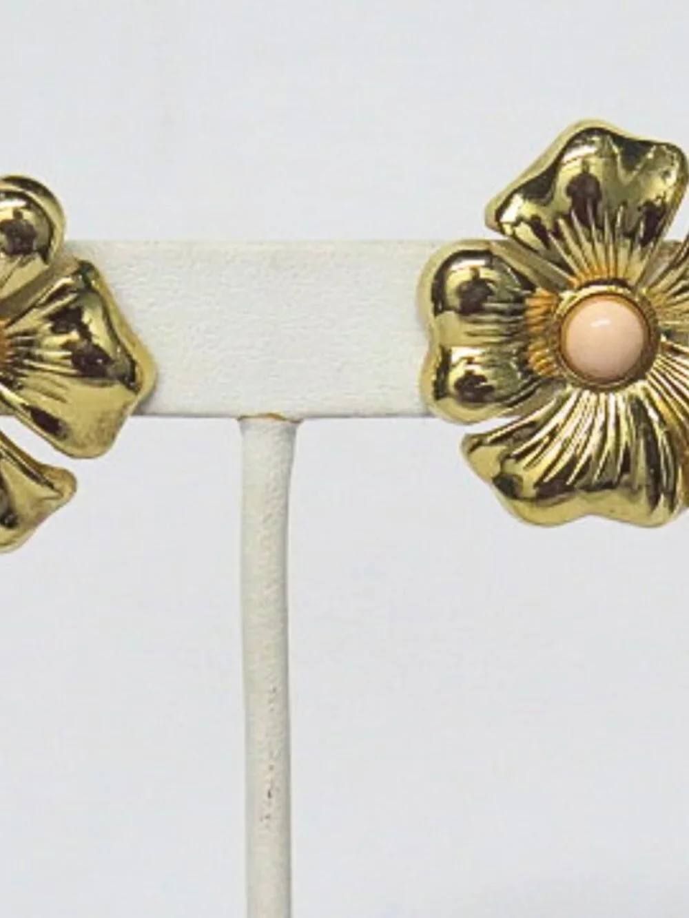 Vintage Gold Tone Floral Statement Earrings Peach Cabochon Pierced